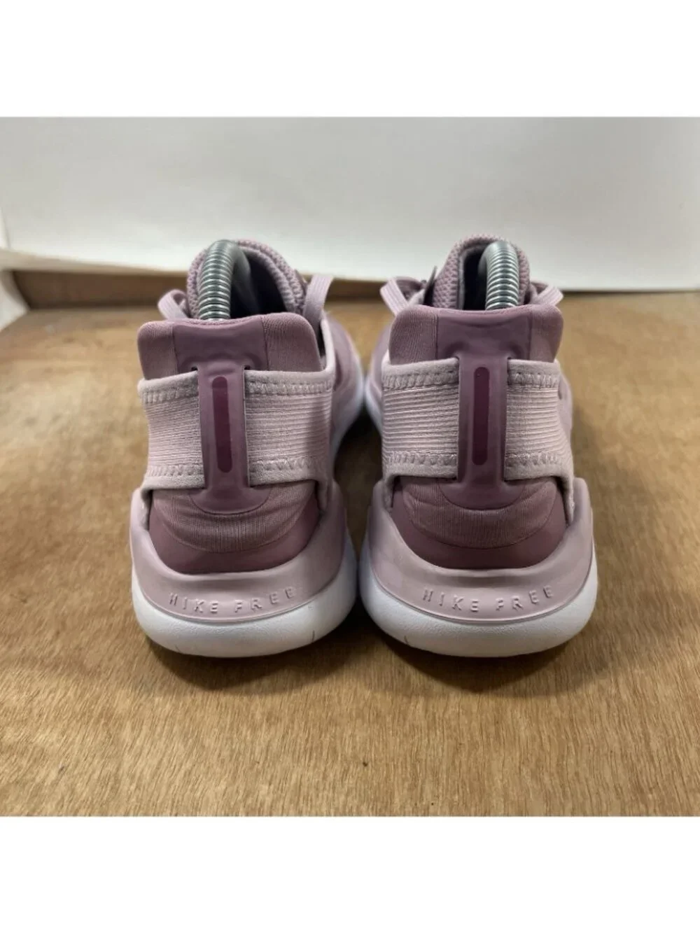 Nike Free RN 2018 Women's Size 9 Running Shoes Plum Chalk True Berry